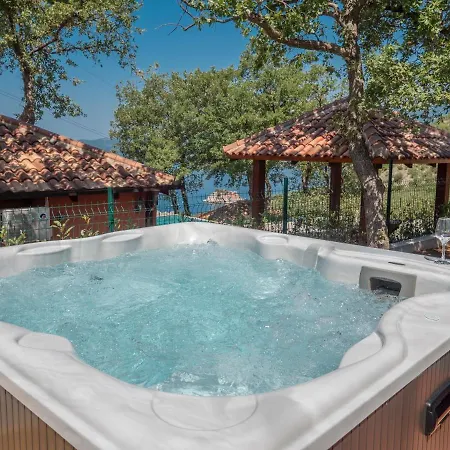 Harmonia Bungalows & Pool 斯韦蒂·斯特凡 外观 照片