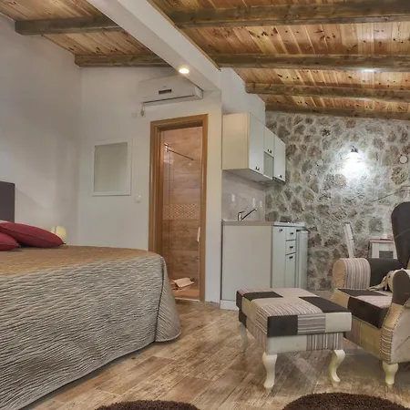 Harmonia Bungalows & Pool 斯韦蒂·斯特凡 外观 照片