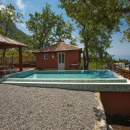 Harmonia Bungalows & Pool 斯韦蒂·斯特凡 外观 照片