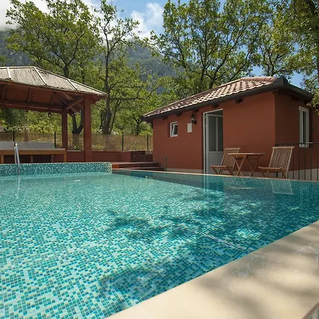 Harmonia Bungalows & Pool 斯韦蒂·斯特凡 外观 照片