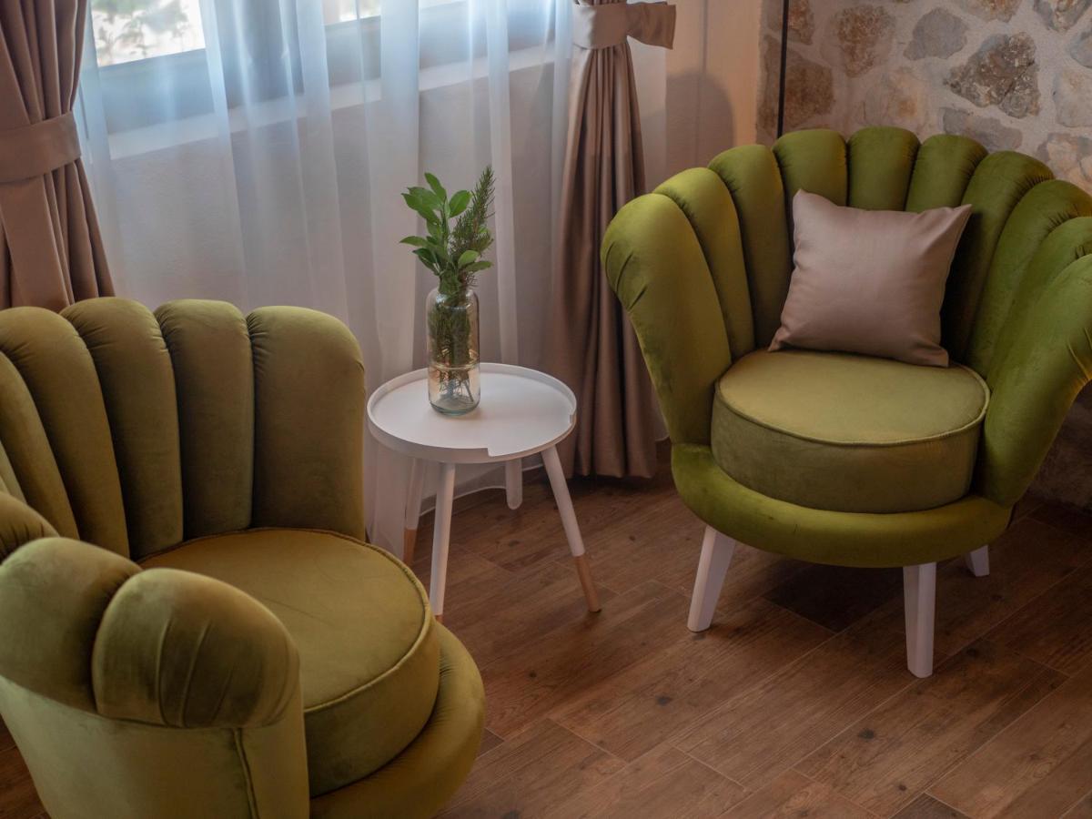 Apartment Harmonia & Pool *
