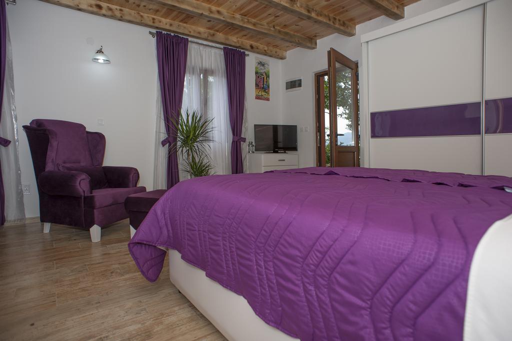 Apartment Harmonia & Pool Sveti Stefan