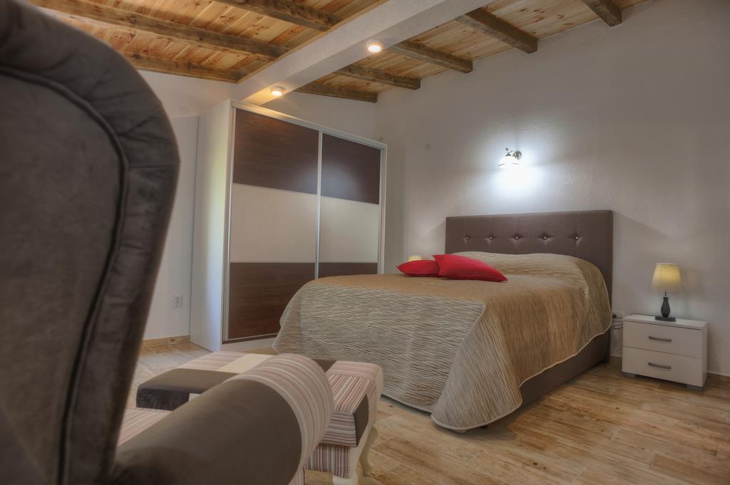 Apartment Harmonia & Pool *